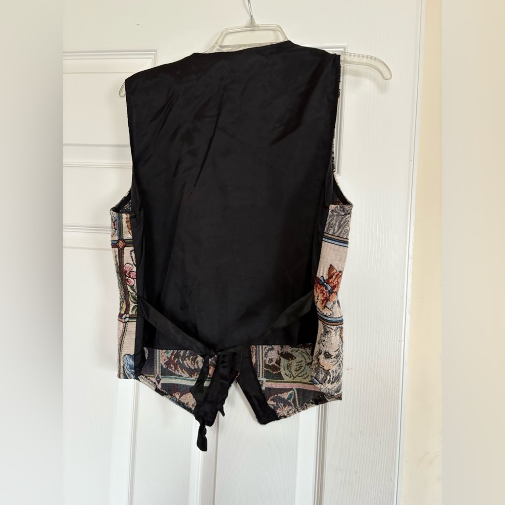 Vintage!!!Cat-Themed Tapestry Vest - Picture 2 of 5